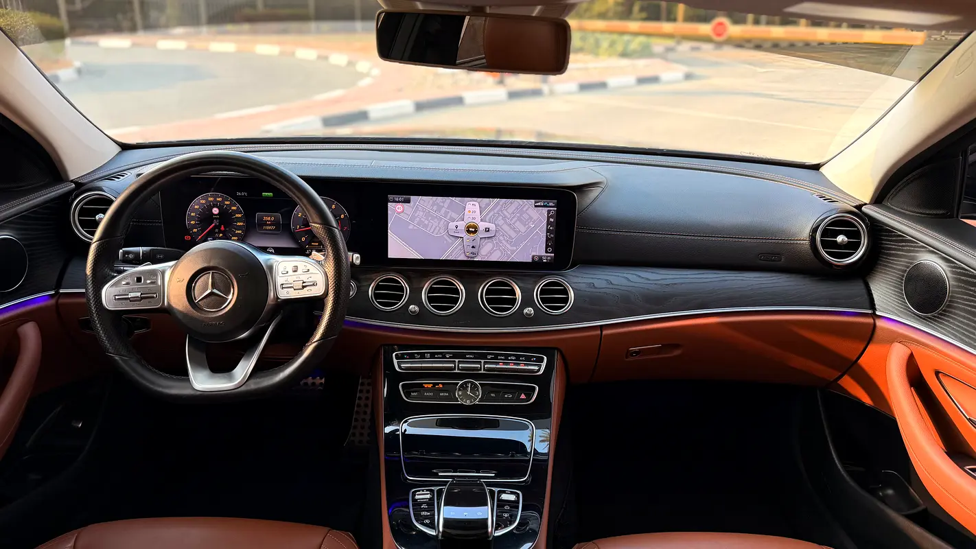 MERCEDES E-Class E 350 2019 - photo 9 - Import Émirats | International Cars