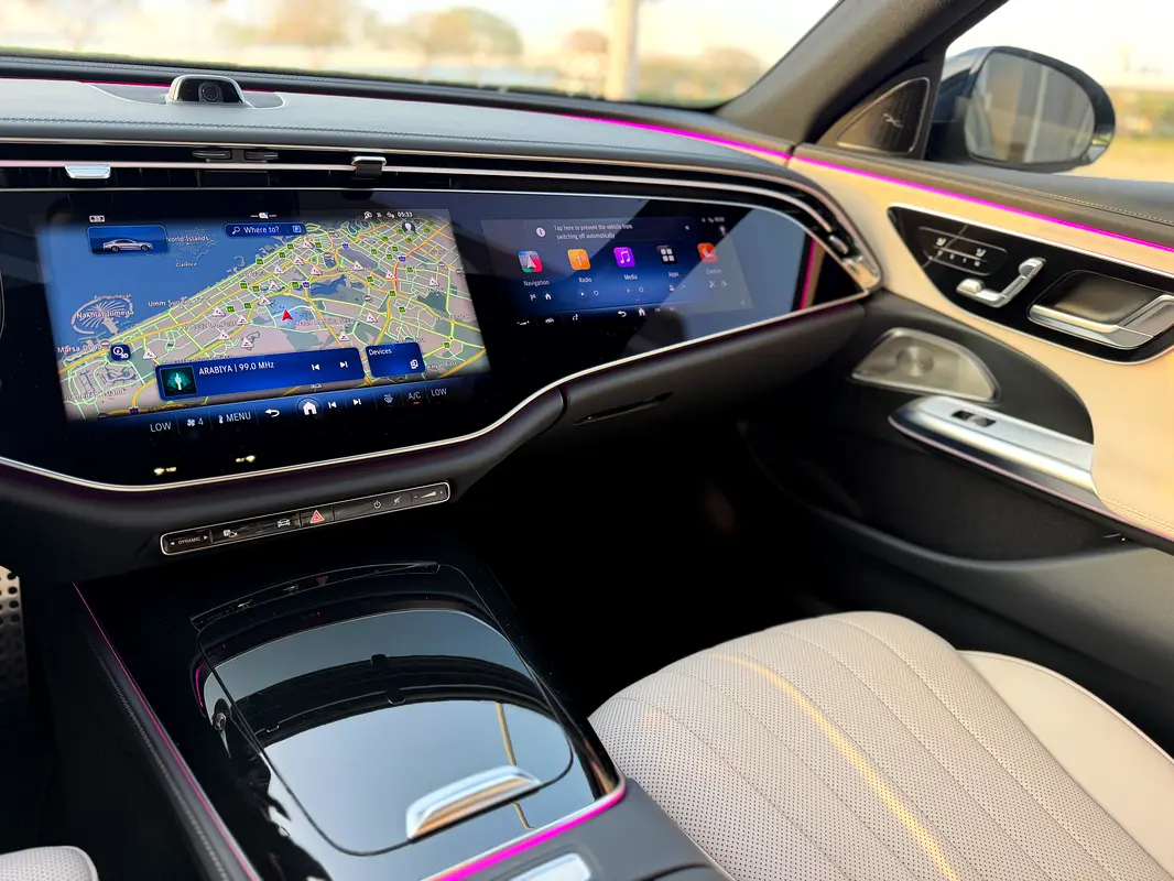 MERCEDES E-Class E 300 2025 - photo 10 - Import Émirats | International Cars