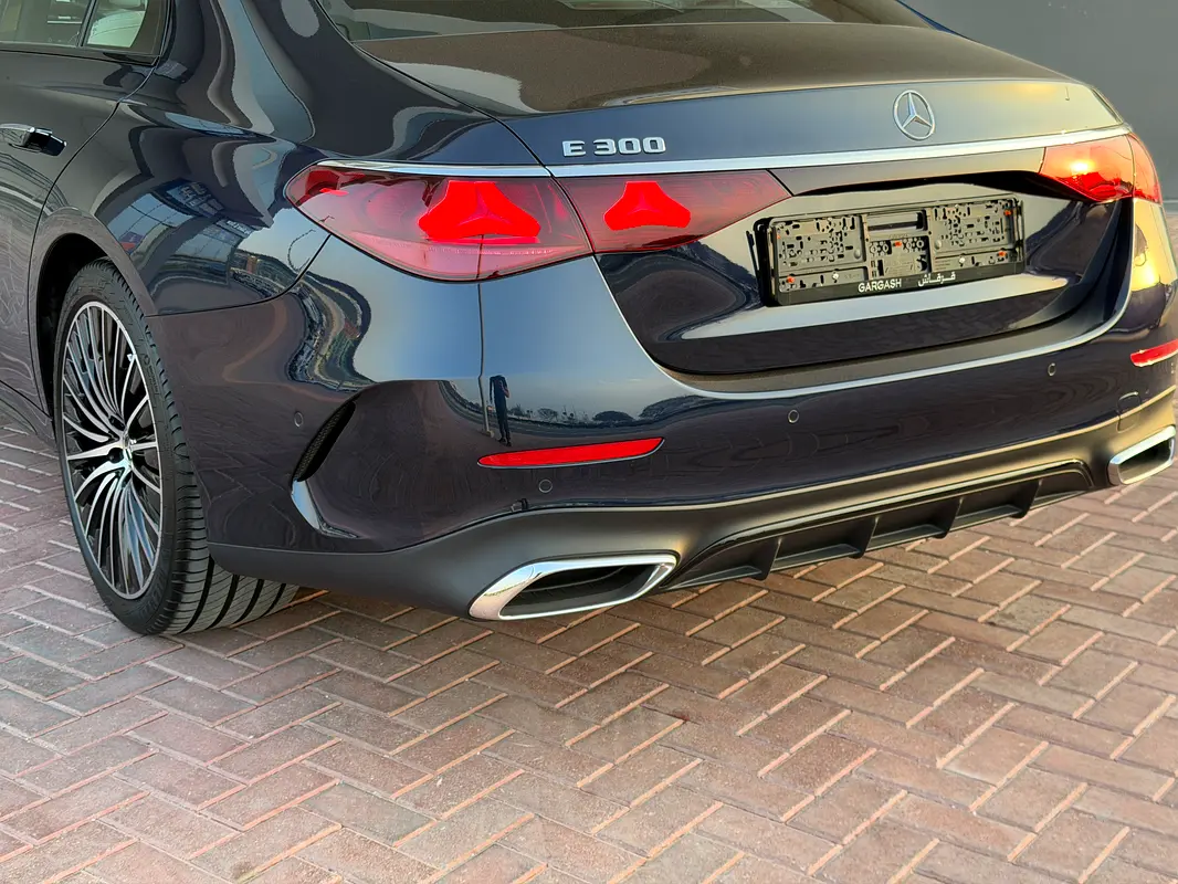 MERCEDES E-Class E 300 2025 - photo 3 - Import Émirats | International Cars