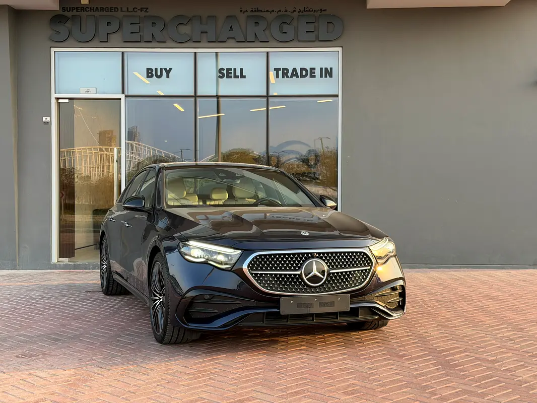 MERCEDES E-Class E 300 2025 - photo 5 - Import Émirats | International Cars