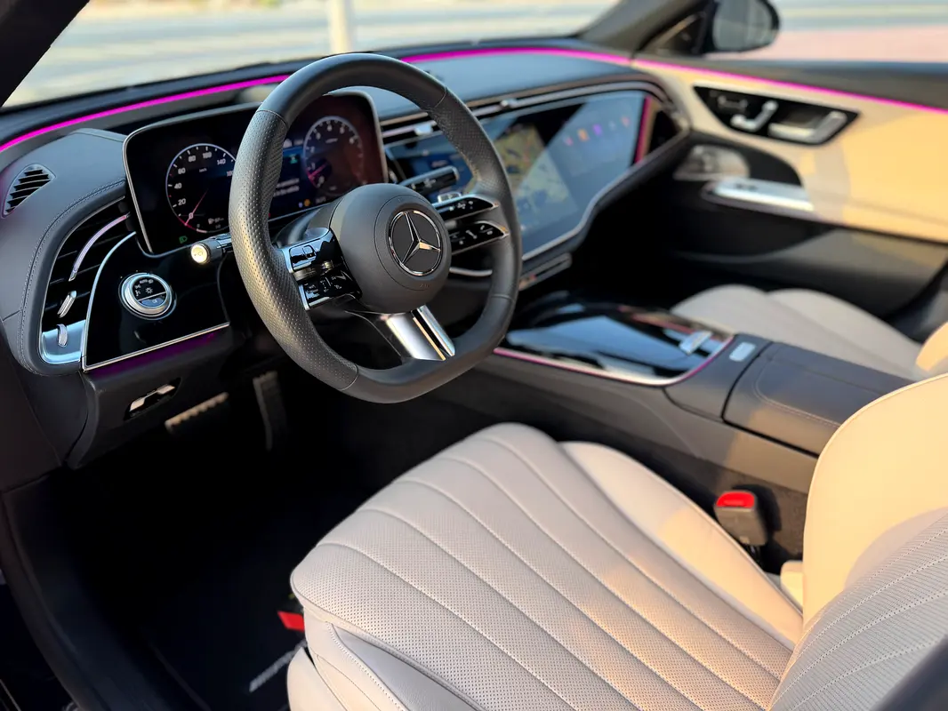 MERCEDES E-Class E 300 2025 - photo 9 - Import Émirats | International Cars