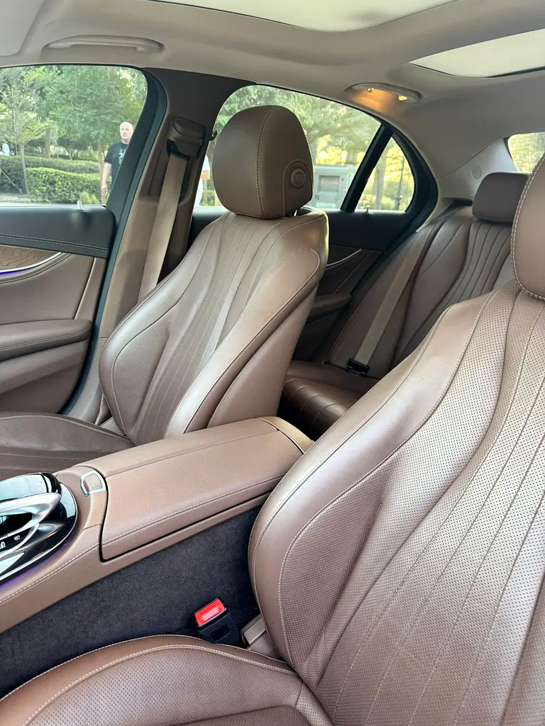 MERCEDES E-Class E 300 2019 - photo 9 - Import Émirats | International Cars