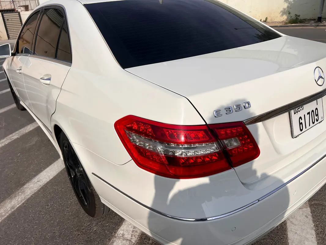 MERCEDES E-Class E 350 2010 - photo 4 - Import Émirats | International Cars