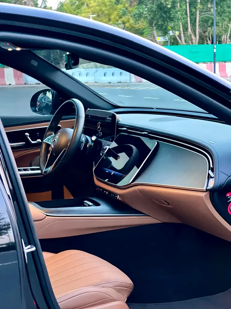 MERCEDES E-Class E 200 Exclusive 2025 - photo 11 - Import Émirats | International Cars