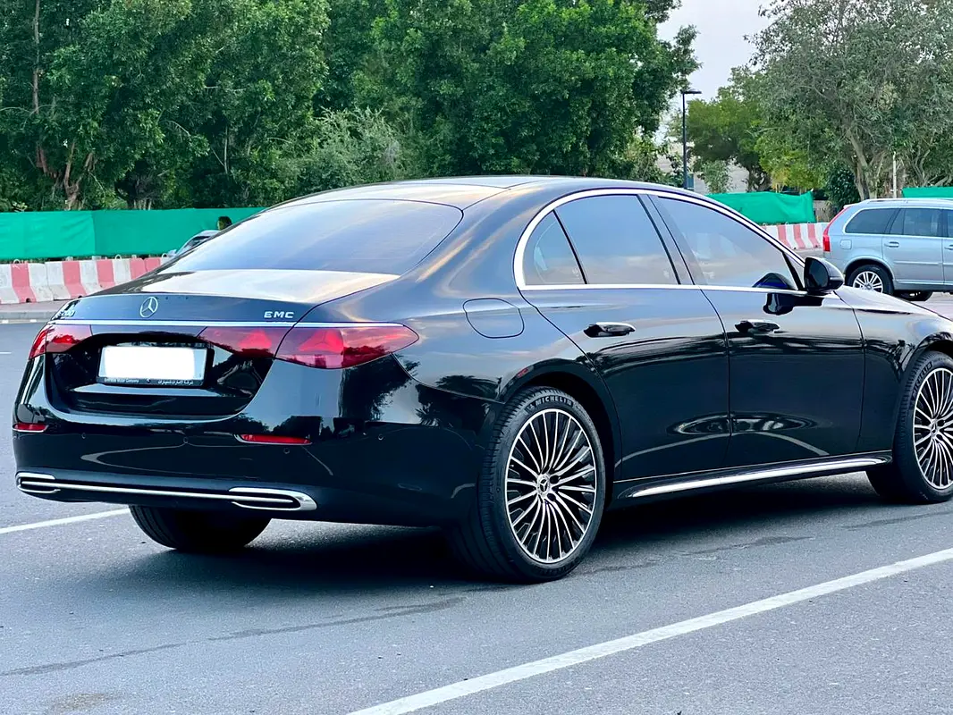 MERCEDES E-Class E 200 Exclusive 2025 - photo 4 - Import Émirats | International Cars