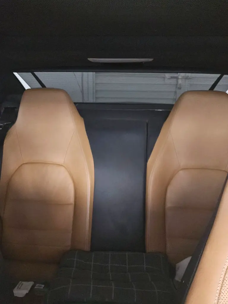 MERCEDES E-Class E 350 2010 - photo 6 - Import Émirats | International Cars