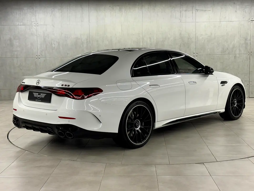 MERCEDES E-Class E 53 AMG 2026 - photo 10 - Import Émirats | International Cars