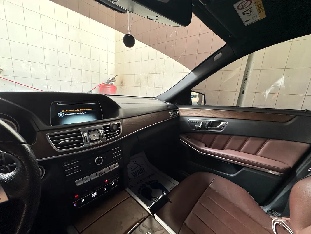 MERCEDES E-Class E 300 2016 - photo 10 - Import Émirats | International Cars