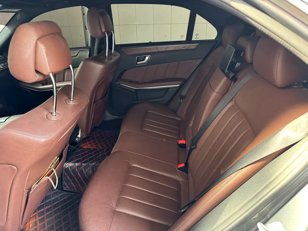 MERCEDES E-Class E 300 2016 - photo 5 - Import Émirats | International Cars