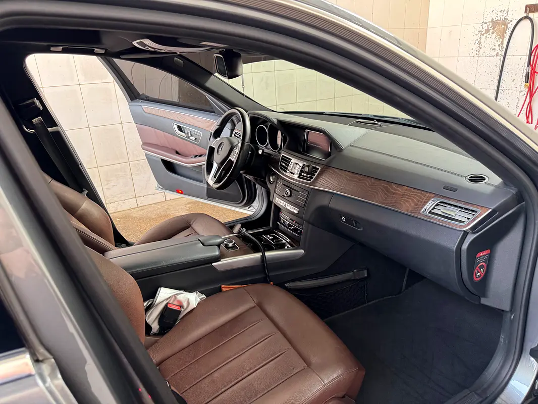 MERCEDES E-Class E 300 2016 - photo 8 - Import Émirats | International Cars
