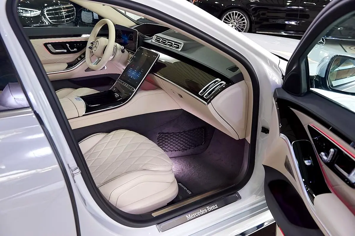 MERCEDES S-Class S 500 2024 - photo 10 - Import Émirats | International Cars