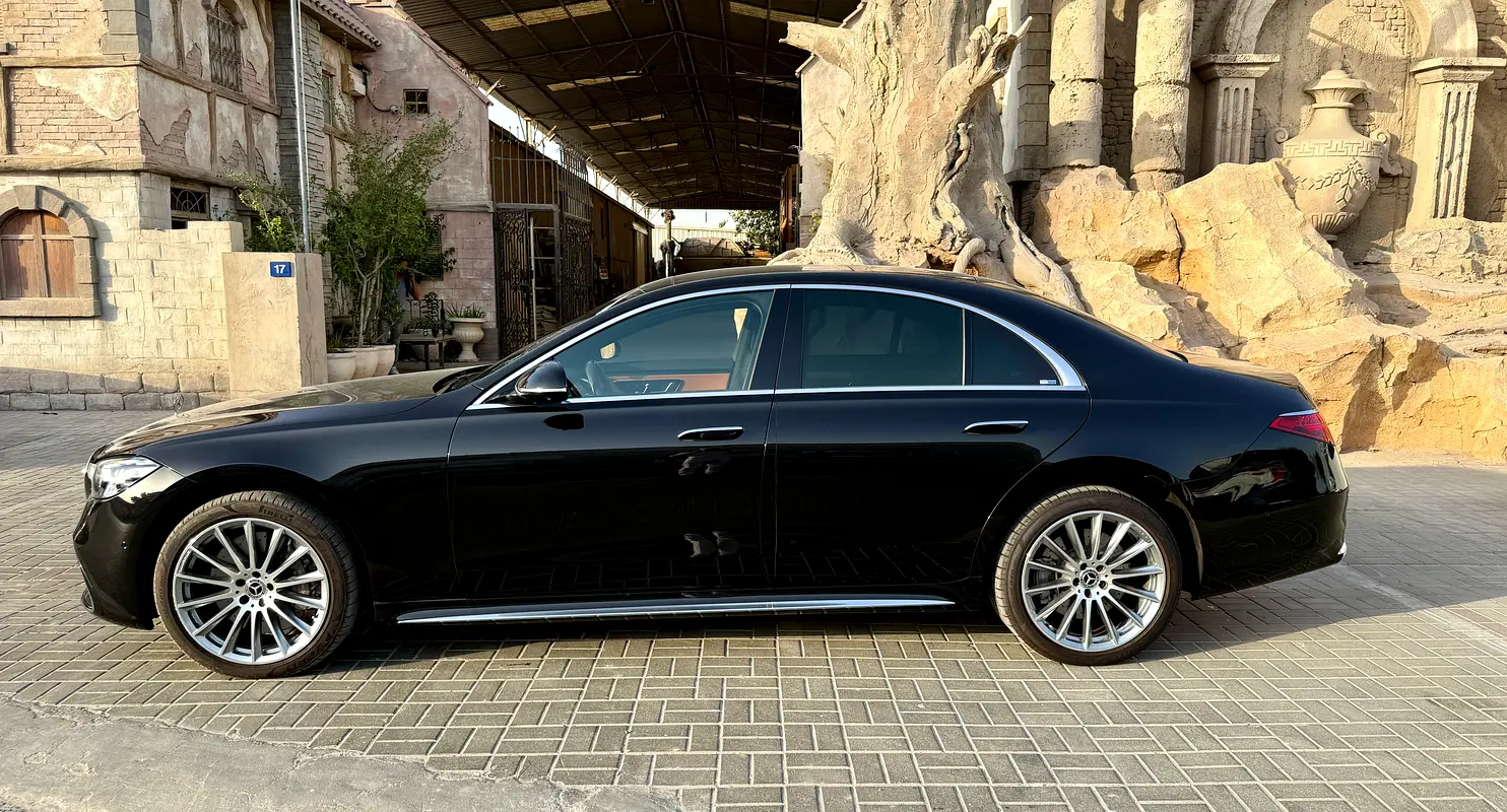 MERCEDES S-Class S 500 4Matic 2023 - photo 5 - Import Émirats | International Cars