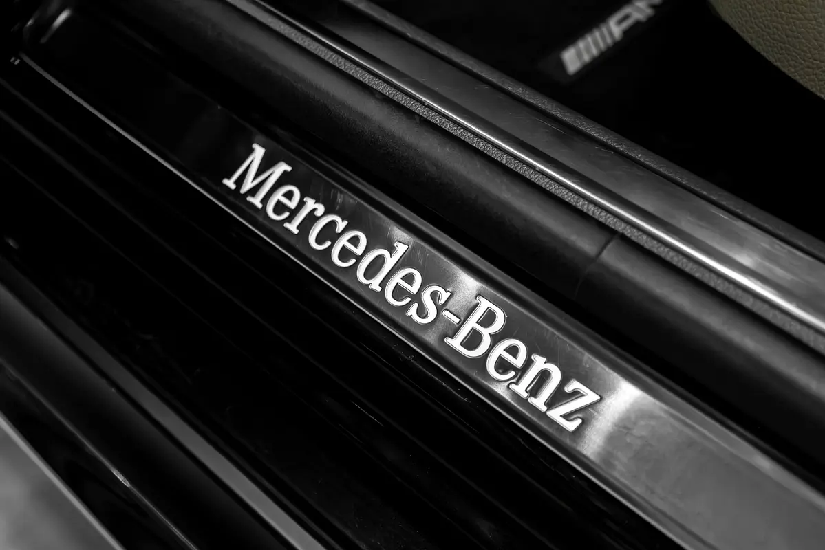 MERCEDES S-Class S 500 4Matic 2021 - photo 8 - Import Émirats | International Cars