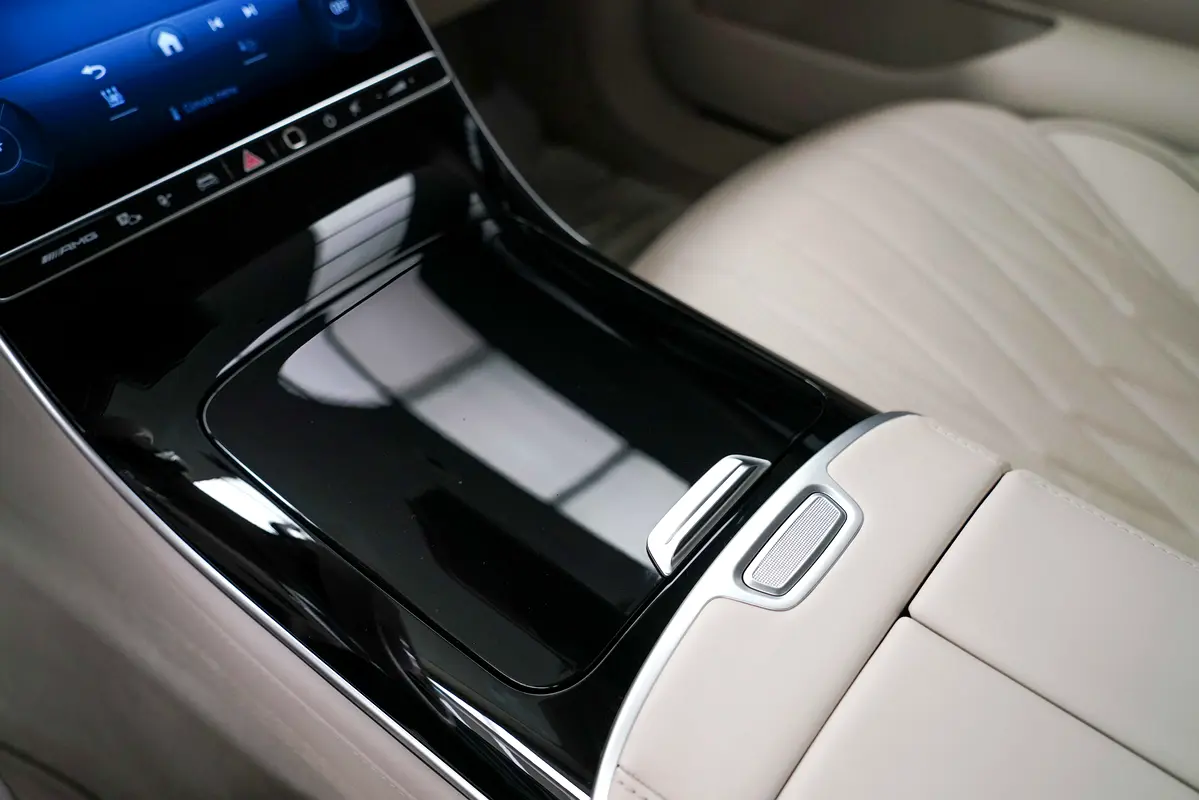 MERCEDES S-Class S 63 AMG 2024 - photo 10 - Import Émirats | International Cars