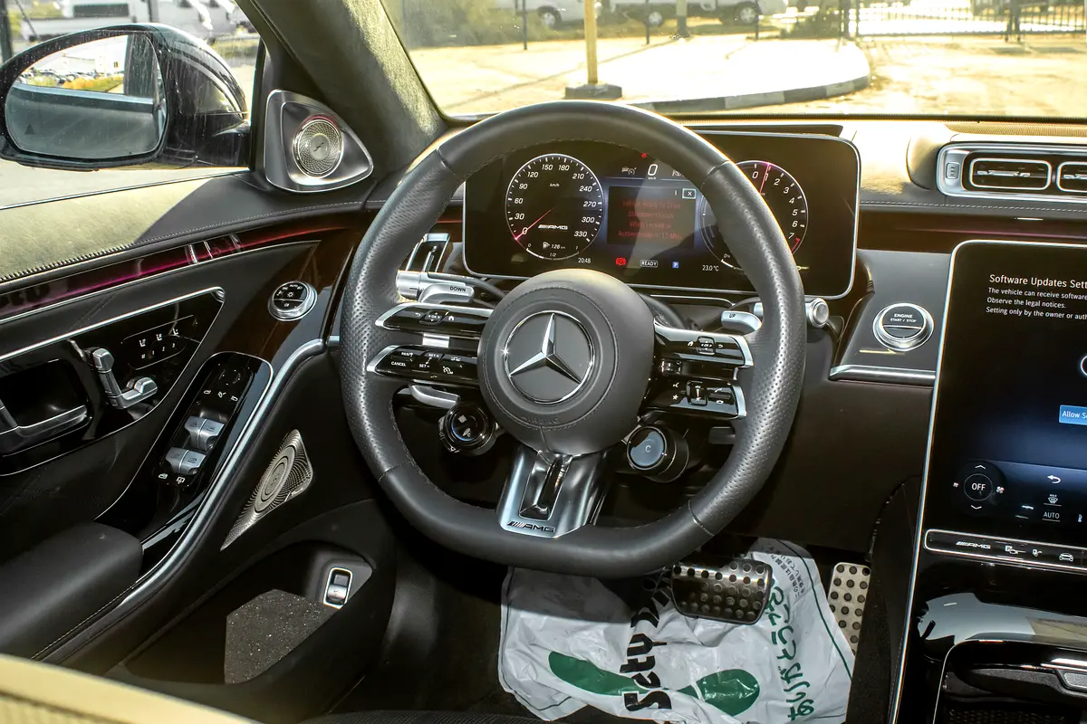 MERCEDES S-Class S 63 AMG 2024 - photo 12 - Import Émirats | International Cars