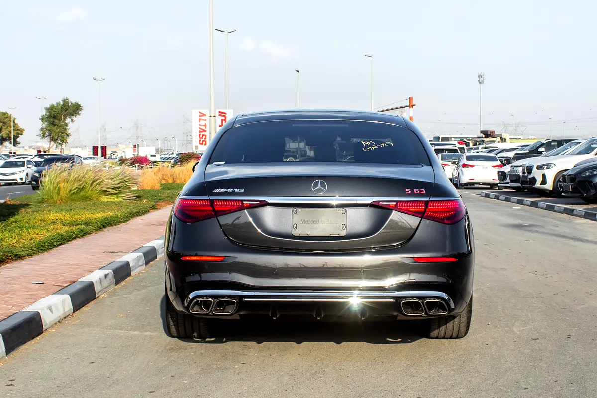 MERCEDES S-Class S 63 AMG 2024 - photo 8 - Import Émirats | International Cars