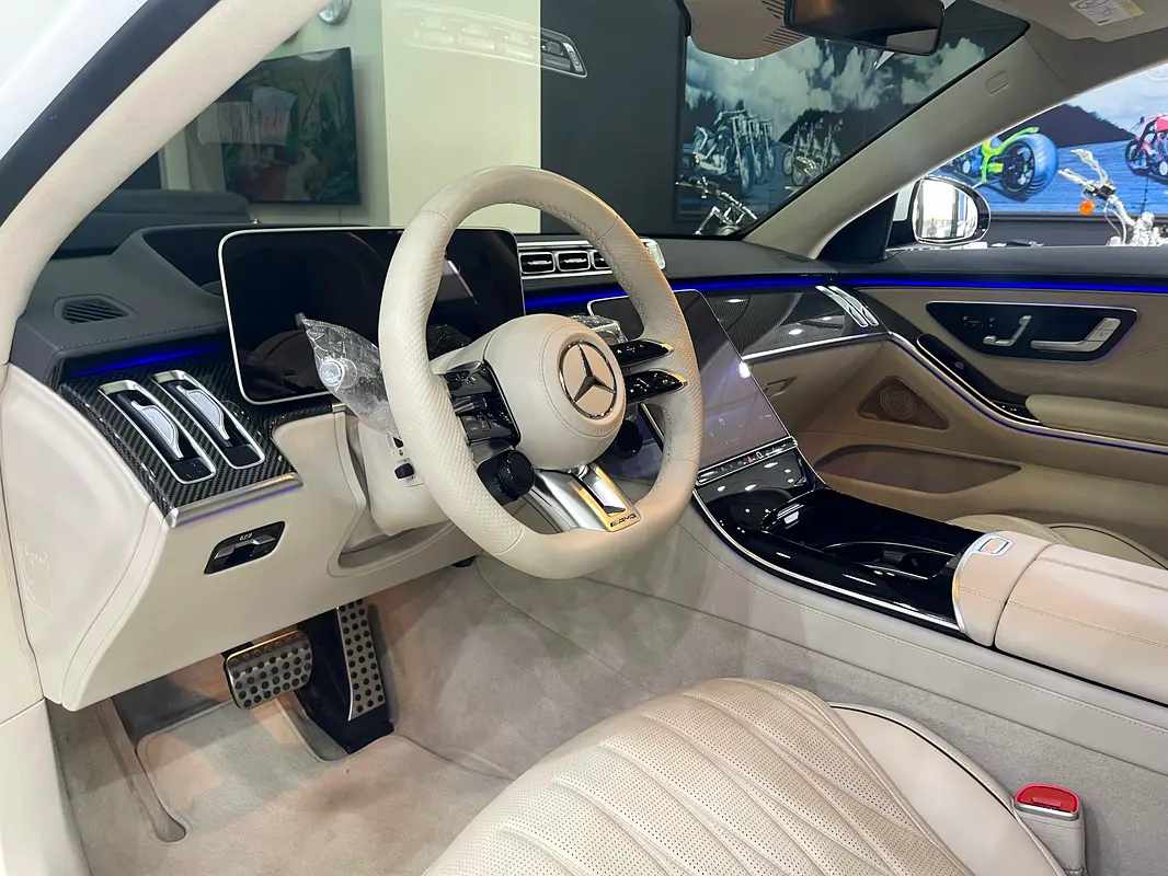 MERCEDES S-Class S 63 AMG 2024 - photo 11 - Import Émirats | International Cars