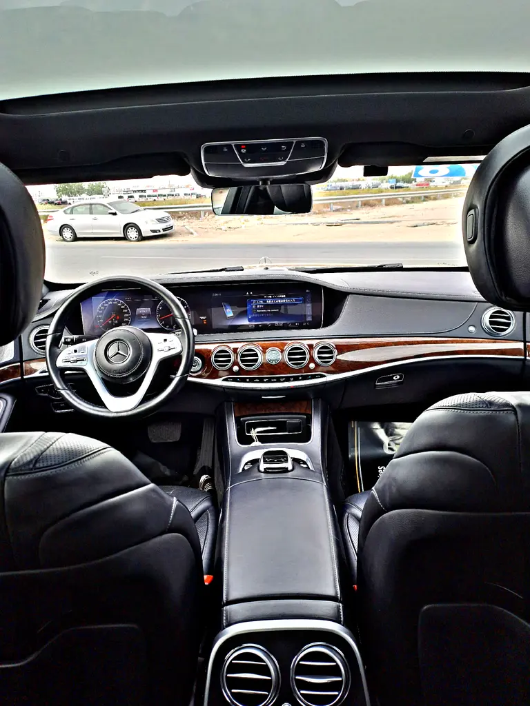 MERCEDES S-Class S 400 2018 - photo 12 - Import Émirats | International Cars