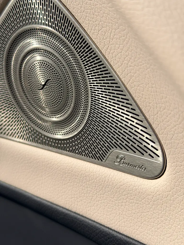 MERCEDES S-Class S 500 4Matic 2023 - photo 12 - Import Émirats | International Cars