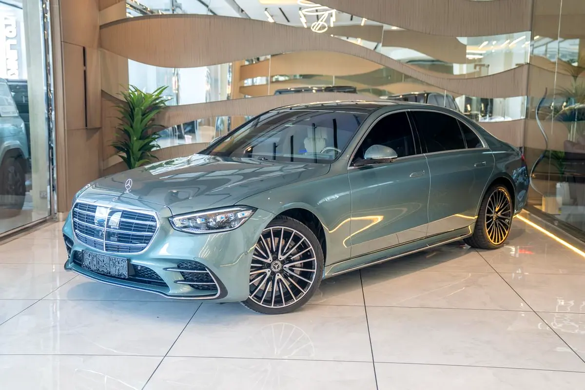 MERCEDES S-Class S 580 4Matic 2025 - photo 2 - Import Émirats | International Cars