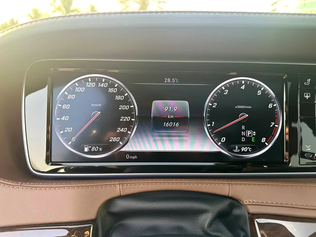 MERCEDES S-Class S 600 2015 - photo 9 - Import Émirats | International Cars