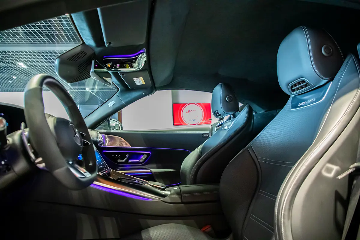 MERCEDES SL-Class SL 63 AMG 2022 - photo 10 - Import Émirats | International Cars