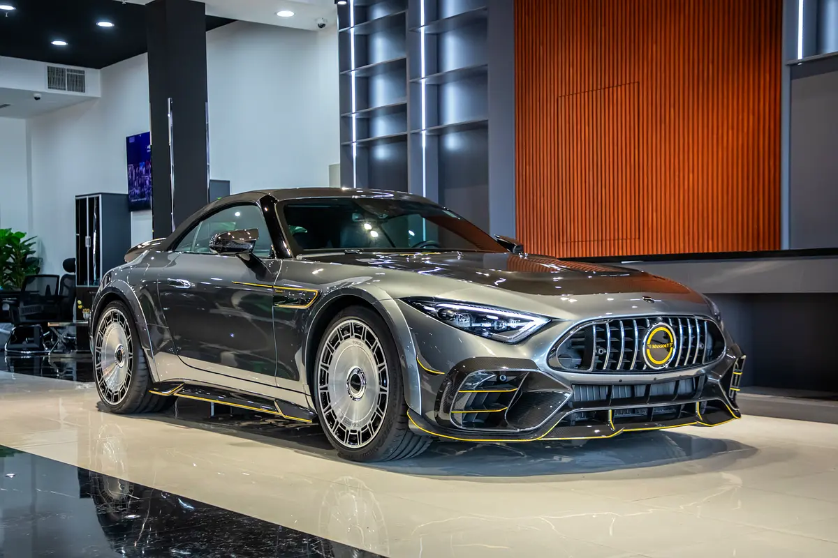 MERCEDES SL-Class SL 63 AMG 2022 - photo 2 - Import Émirats | International Cars