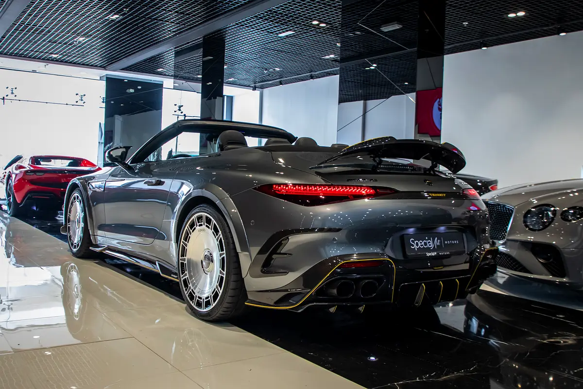 MERCEDES SL-Class SL 63 AMG 2022 - photo 4 - Import Émirats | International Cars