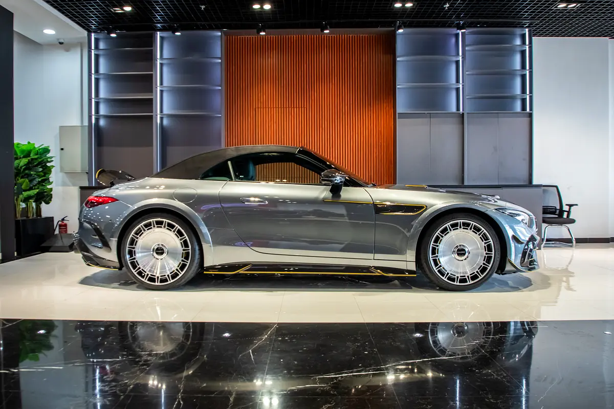 MERCEDES SL-Class SL 63 AMG 2022 - photo 7 - Import Émirats | International Cars