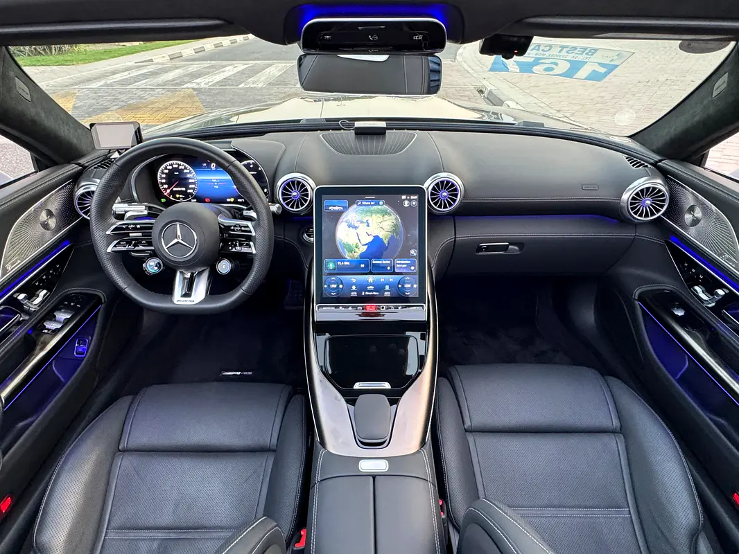 MERCEDES SL-Class SL 63 AMG 2023 - photo 12 - Import Émirats | International Cars