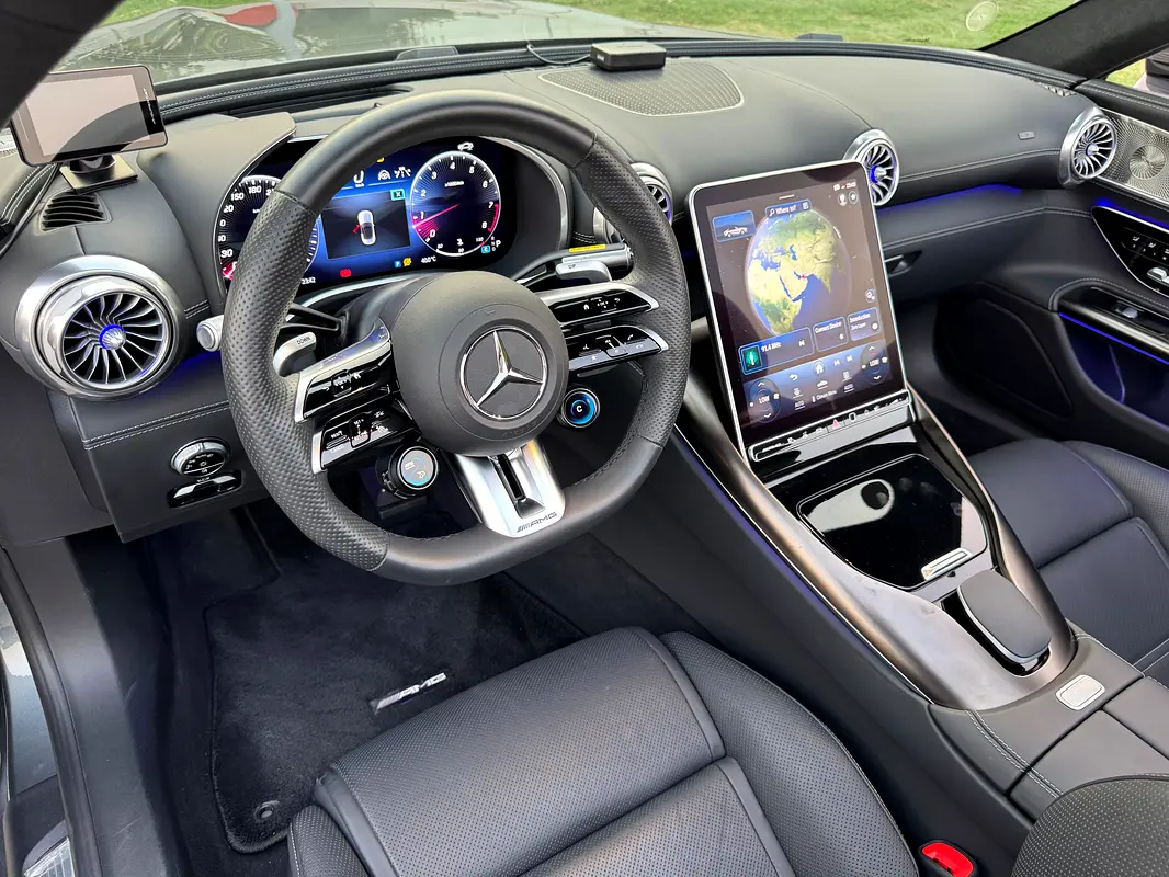 MERCEDES SL-Class SL 63 AMG 2023 - photo 7 - Import Émirats | International Cars
