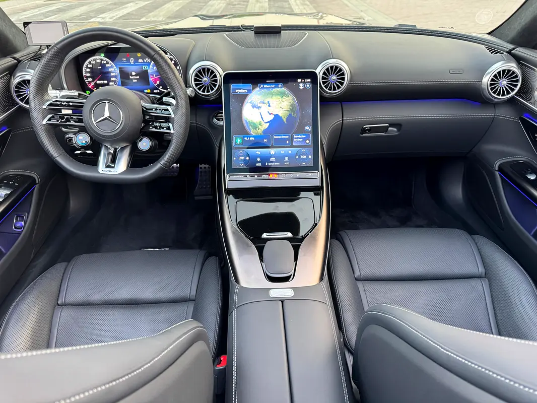 MERCEDES SL-Class SL 63 AMG 2023 - photo 9 - Import Émirats | International Cars