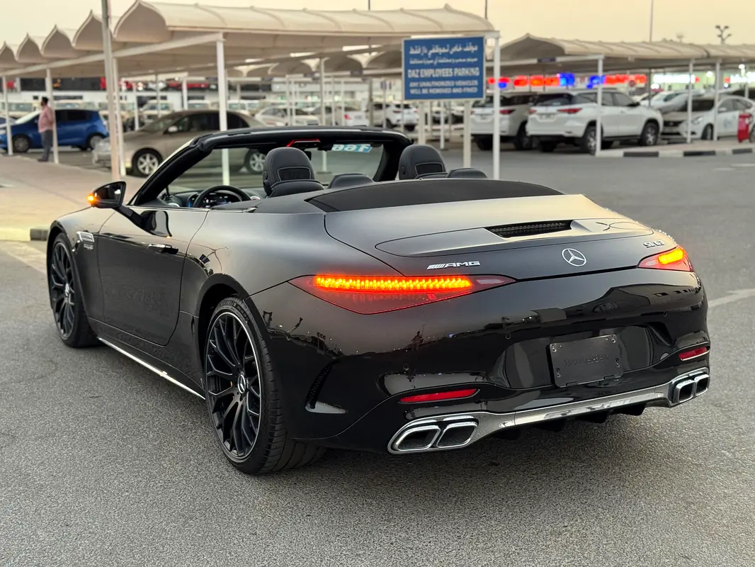 MERCEDES SL-Class SL 63 AMG 2023 - photo 4 - Import Émirats | International Cars