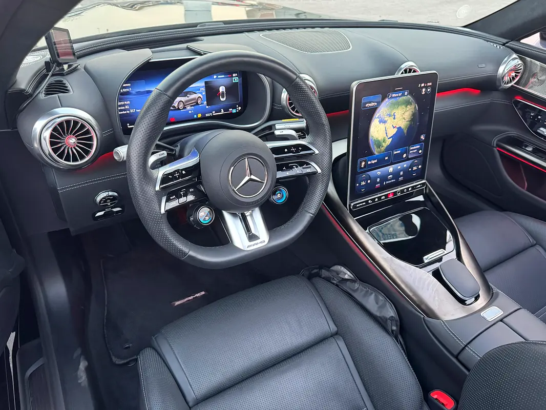 MERCEDES SL-Class SL 63 AMG 2023 - photo 7 - Import Émirats | International Cars