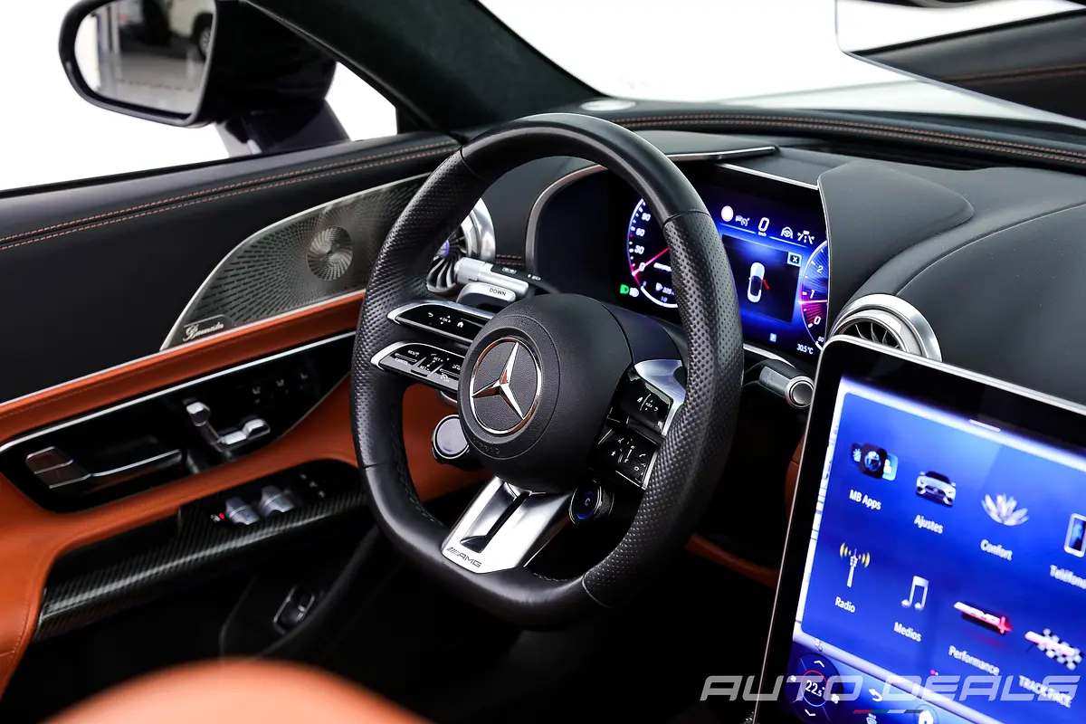 MERCEDES SL-Class SL 55 AMG 4Matic Plus 2022 - photo 11 - Import Émirats | International Cars