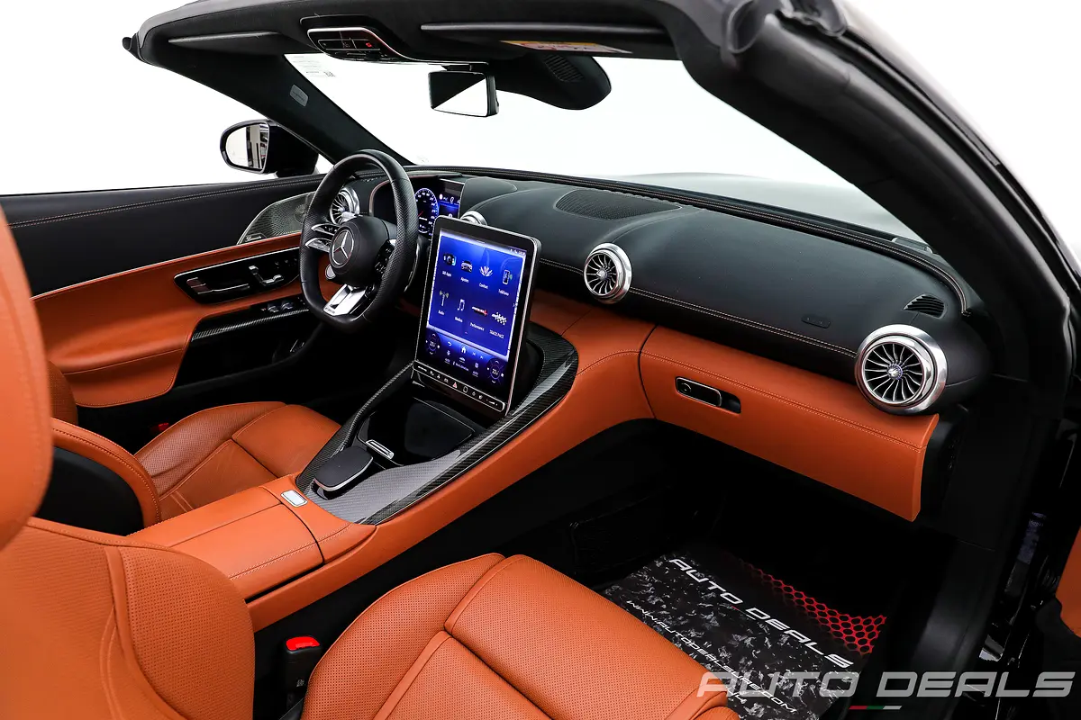 MERCEDES SL-Class SL 55 AMG 4Matic Plus 2022 - photo 12 - Import Émirats | International Cars