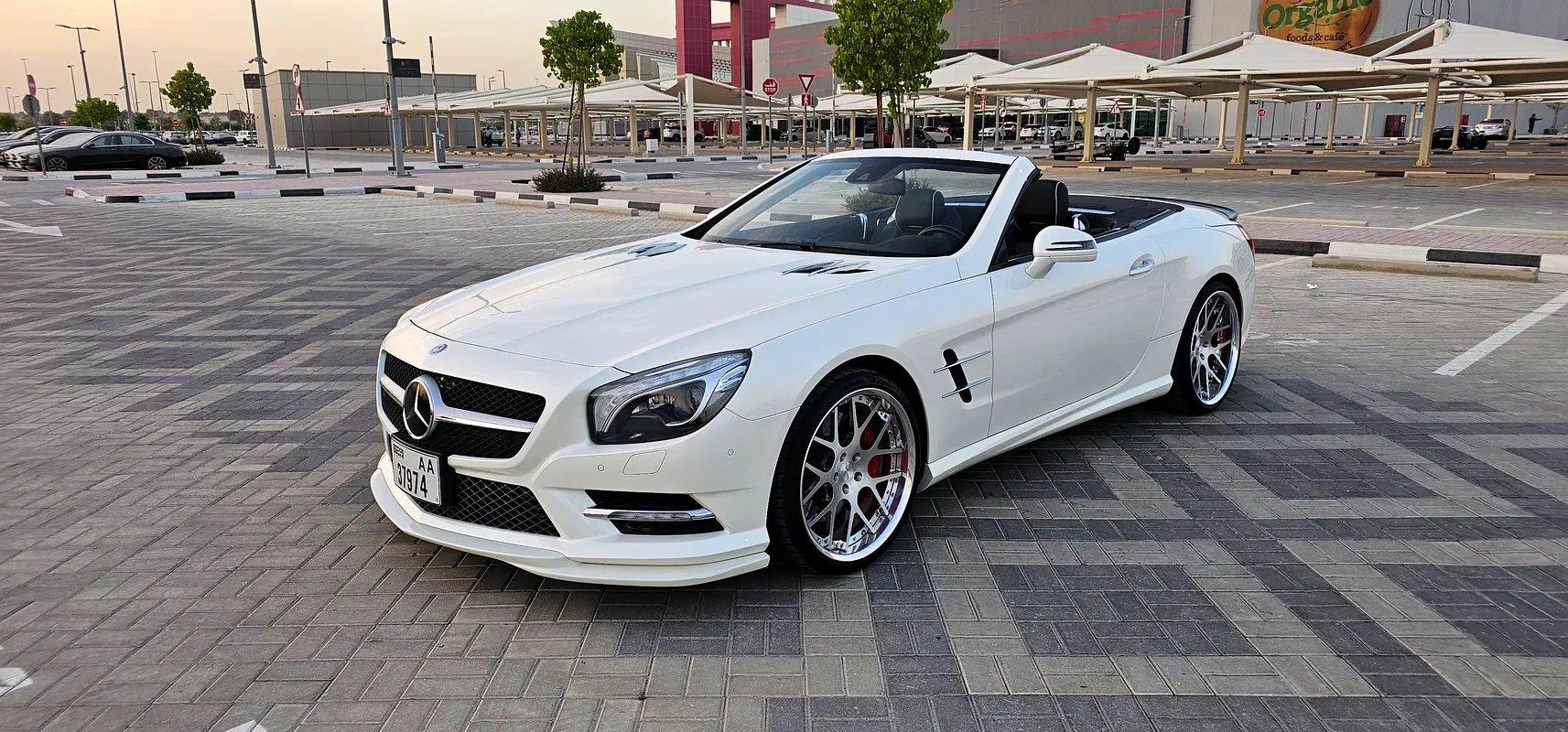 MERCEDES SL-Class SL 350 2013 - photo 10 - Import Émirats | International Cars