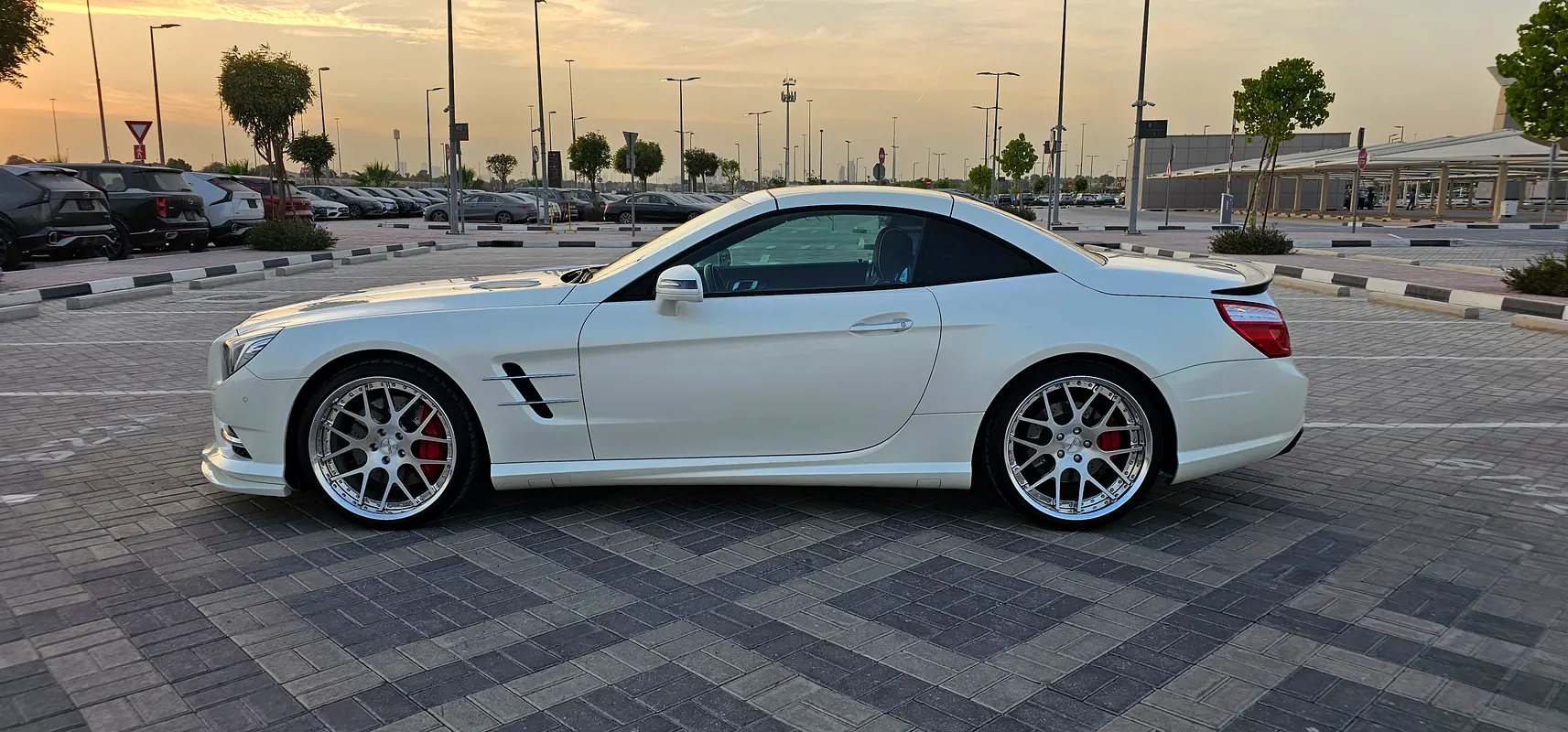 MERCEDES SL-Class SL 350 2013 - photo 4 - Import Émirats | International Cars