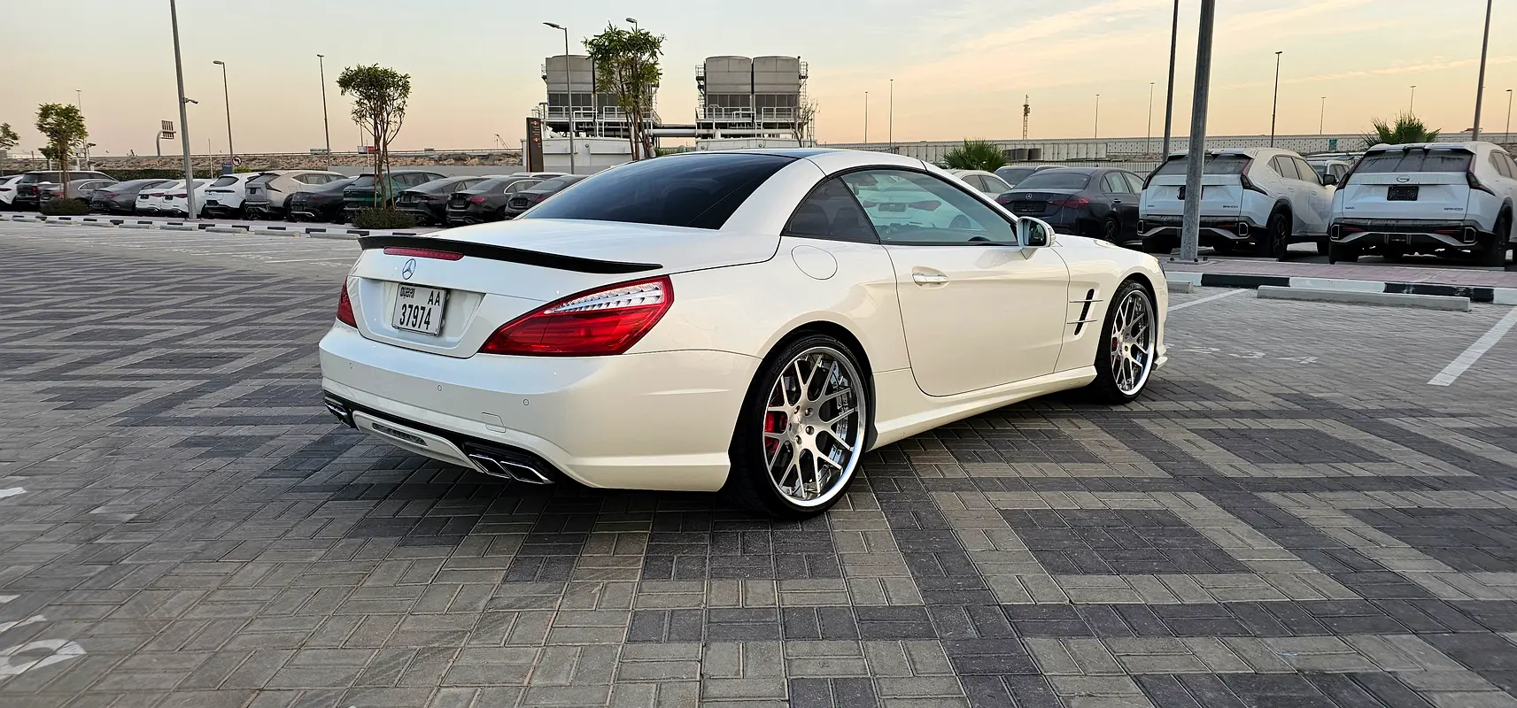 MERCEDES SL-Class SL 350 2013 - photo 7 - Import Émirats | International Cars