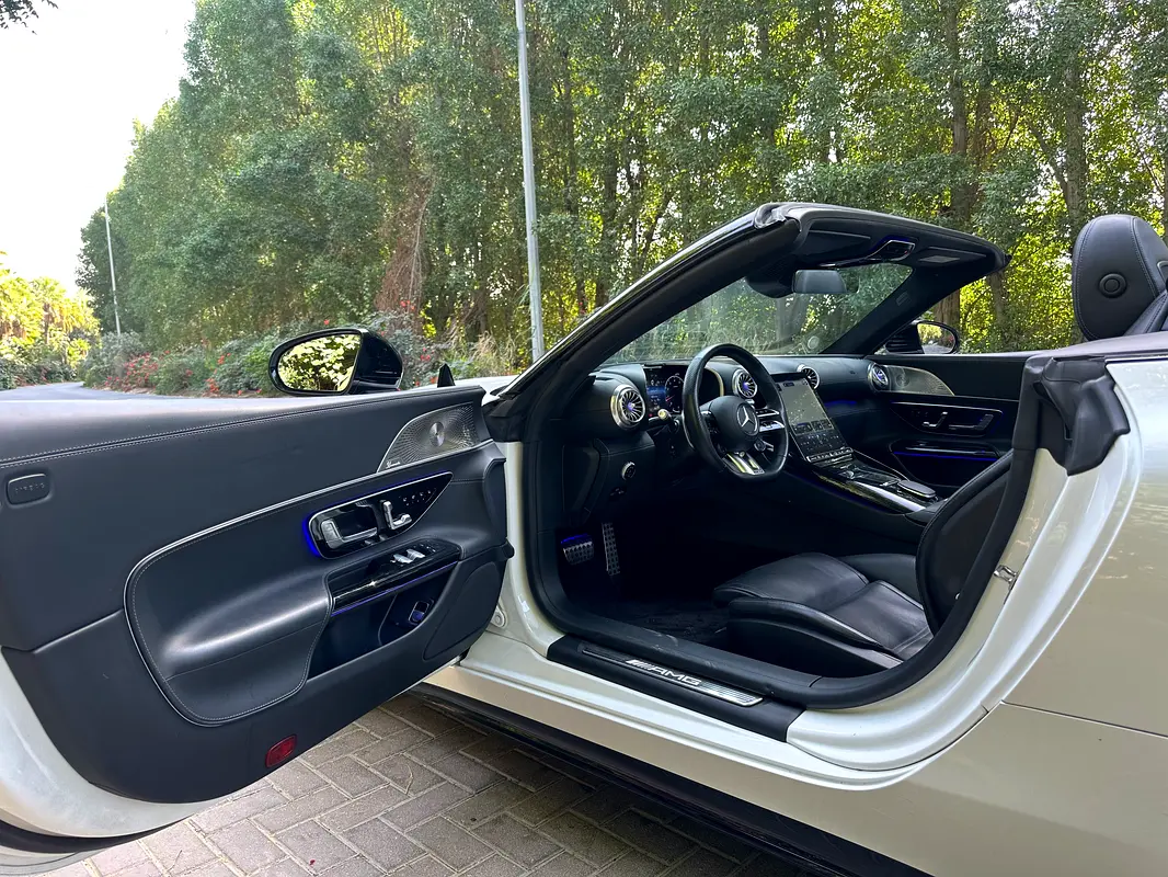 MERCEDES SL-Class SL 63 AMG 2024 - photo 10 - Import Émirats | International Cars