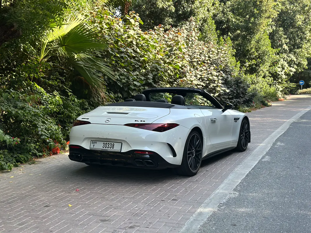 MERCEDES SL-Class SL 63 AMG 2024 - photo 3 - Import Émirats | International Cars