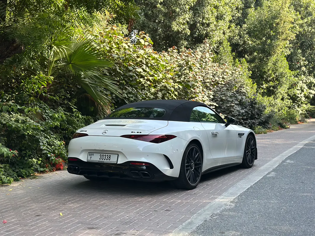 MERCEDES SL-Class SL 63 AMG 2024 - photo 9 - Import Émirats | International Cars