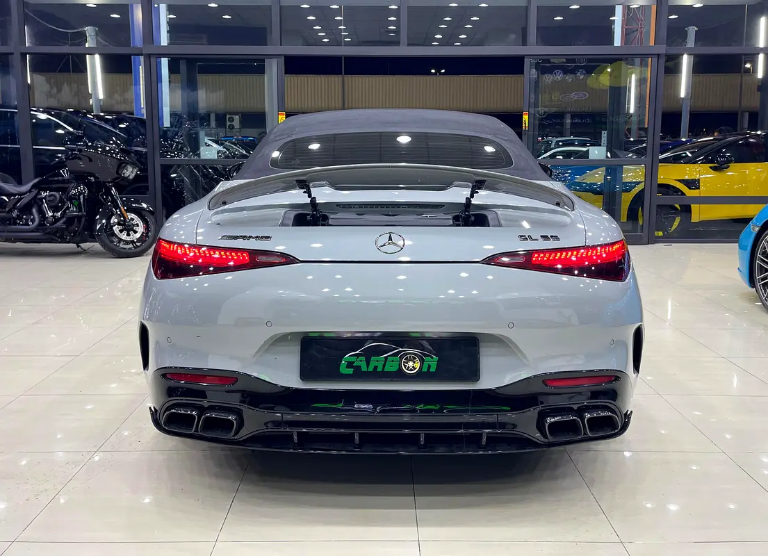 MERCEDES SL-Class SL 55 AMG 4Matic Plus 2022 - photo 10 - Import Émirats | International Cars