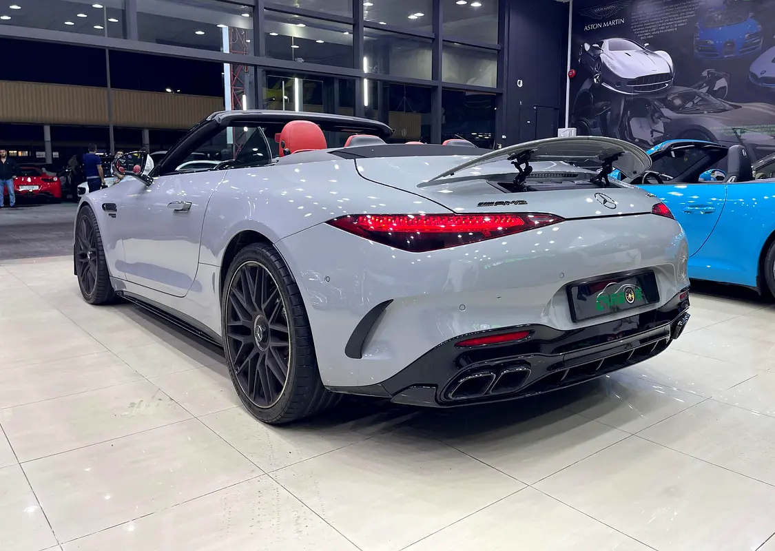 MERCEDES SL-Class SL 55 AMG 4Matic Plus 2022 - photo 7 - Import Émirats | International Cars