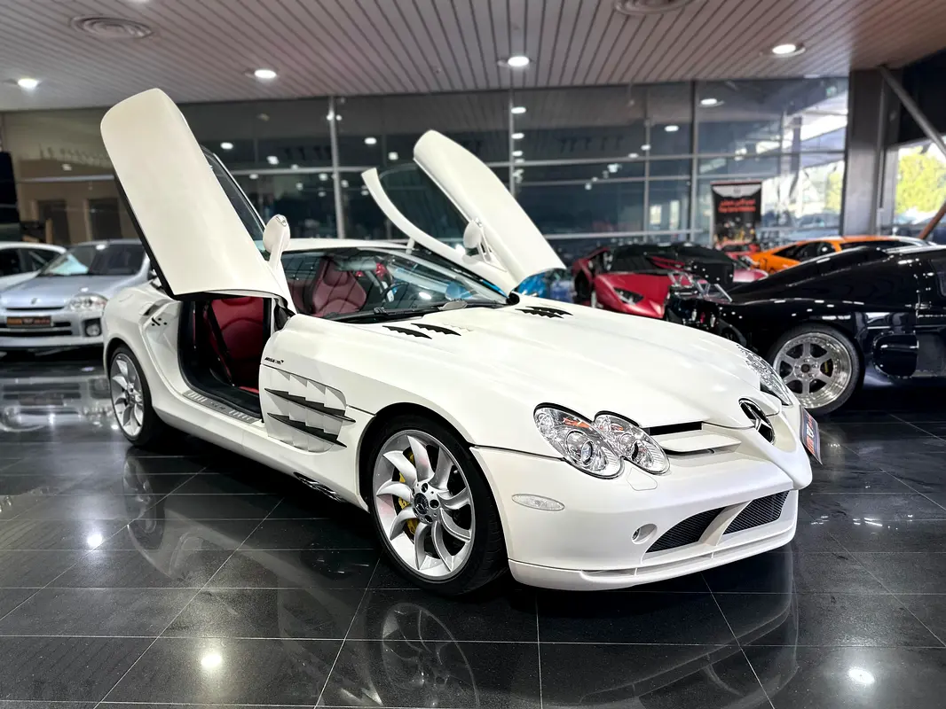 MERCEDES SLR McLaren Edition 2006 - photo 2 - Import Émirats | International Cars
