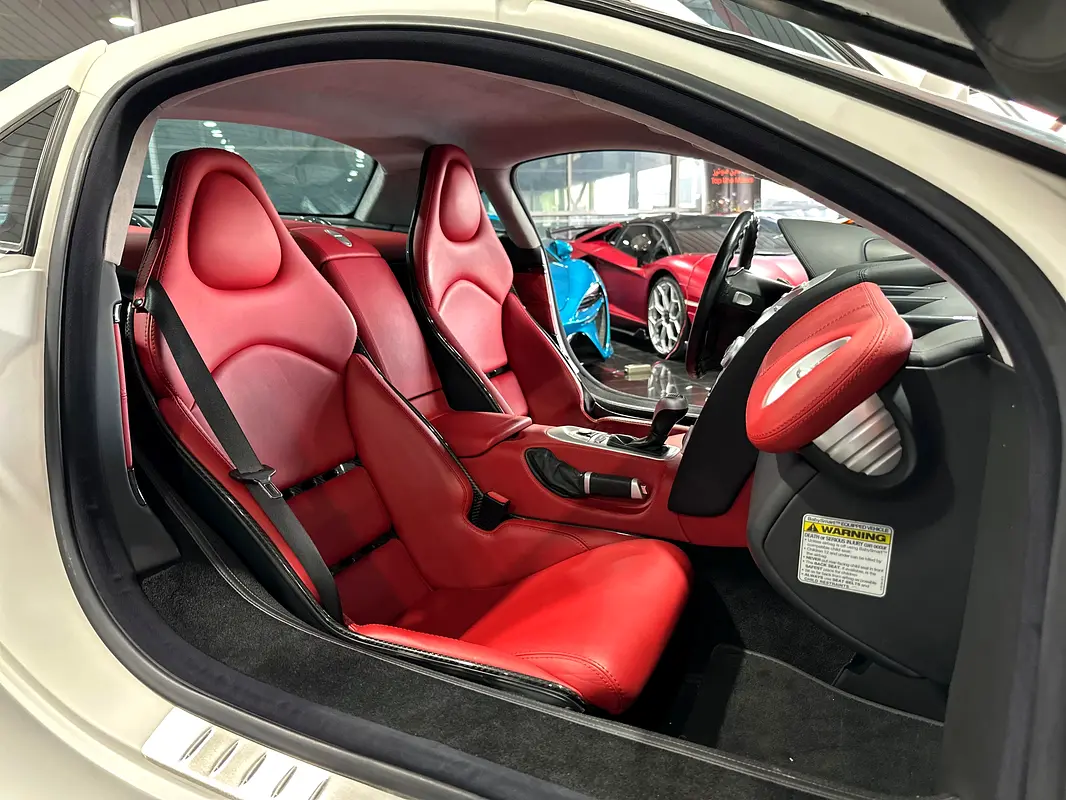 MERCEDES SLR McLaren Edition 2006 - photo 4 - Import Émirats | International Cars