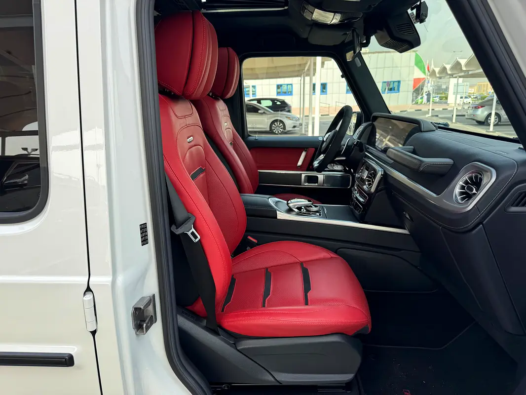 MERCEDES G-Class G 63 AMG 2023 - photo 12 - Import Émirats | International Cars