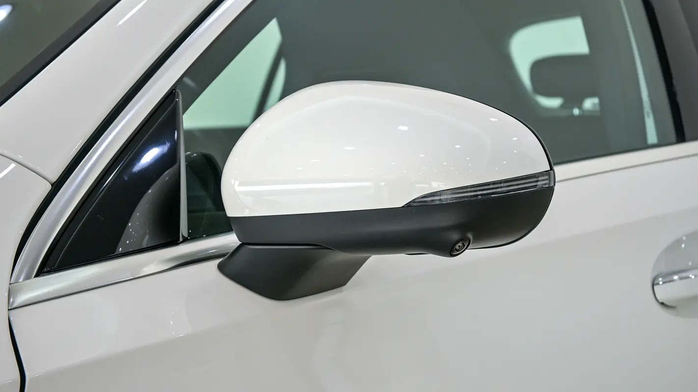 MERCEDES A-Class A 200 2024 - photo 4 - Import Émirats | International Cars