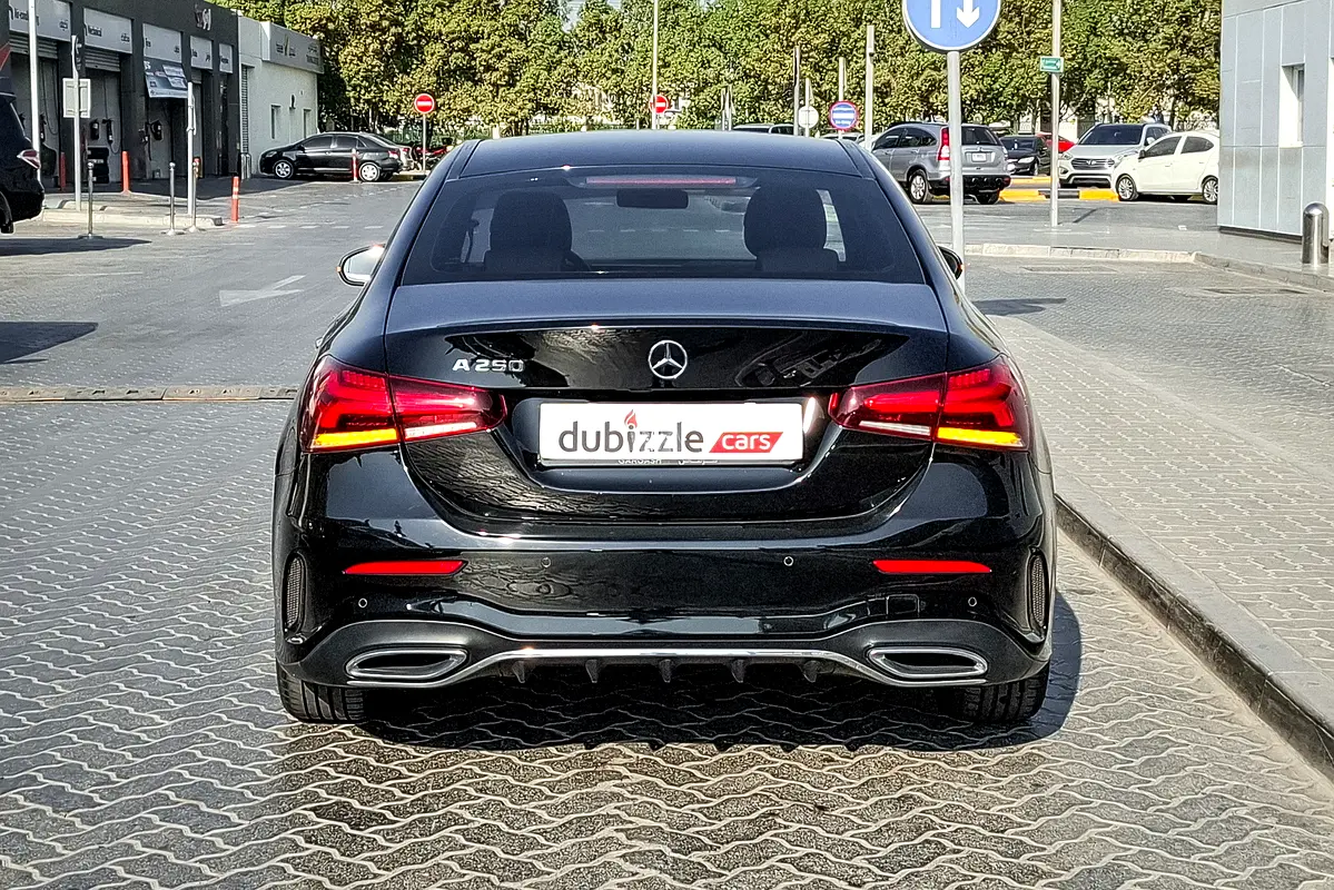 MERCEDES A-Class A 250 2020 - photo 10 - Import Émirats | International Cars