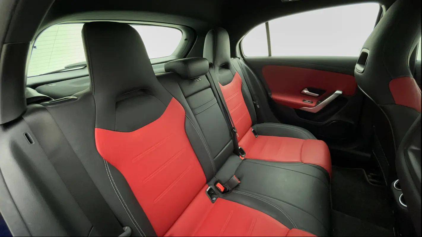 MERCEDES A-Class A 200 AMG Premium Plus 2022 - photo 10 - Import Émirats | International Cars